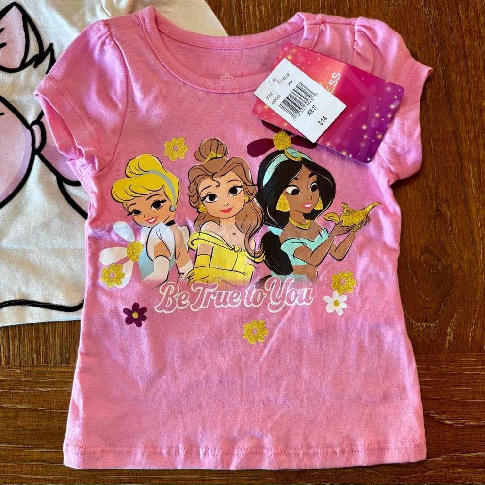 BUNDLE ME! NWT 1 set of 2 toddler’s Disney T-shirts 2T - Picture 3 of 12